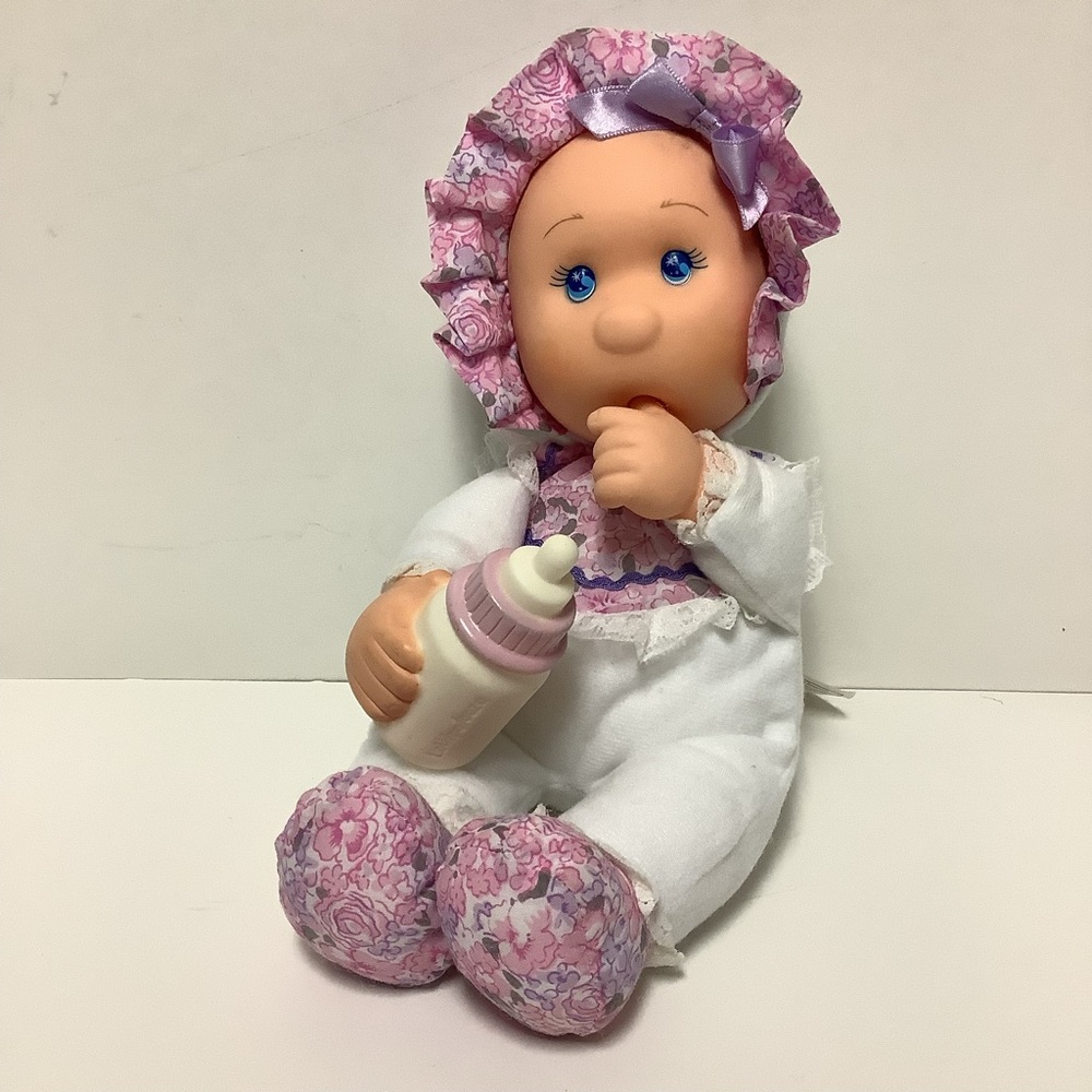 Goldberger Lollipalooza Doll Holding Bottle Blue Eyes Thumb Sucker